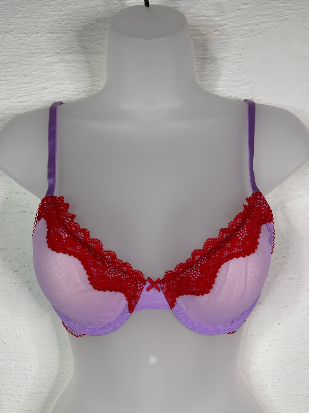 VS Tease lavender mesh bra